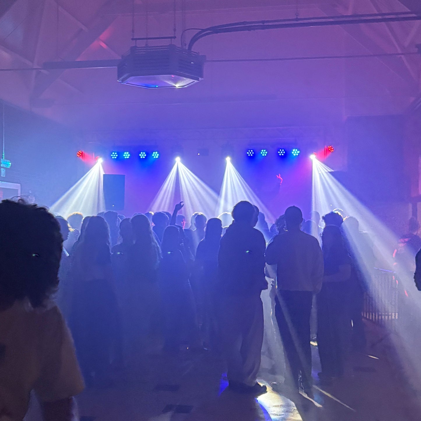 vatset deluxe met set van 4 x4 watt lasers (tot 500 personen)